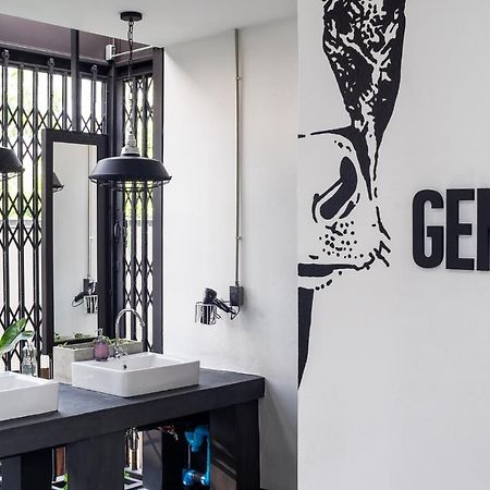 Oxotel Hotel Chiang Mai Bagian luar foto