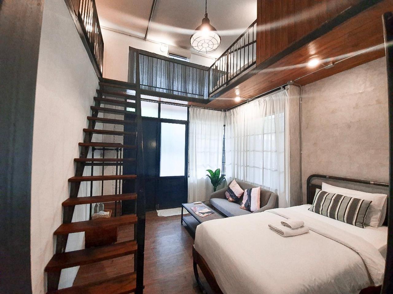 Oxotel Hotel Chiang Mai Bagian luar foto